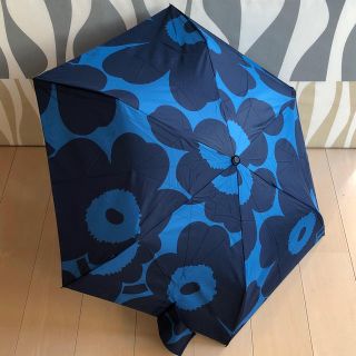 マリメッコ(marimekko)の新品 マリメッコ 折りたたみ傘 ピエニ ウニッコ ブルー×ダークブルー(傘)