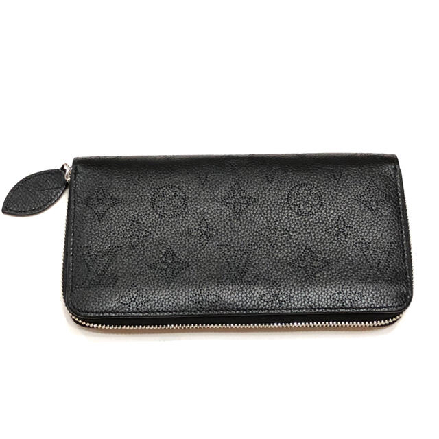 LOUIS VUITTON(ルイヴィトン)の【美品】ルイヴィトン ジッピーウォレット マヒナ ノワール （黒） レディースのファッション小物(財布)の商品写真