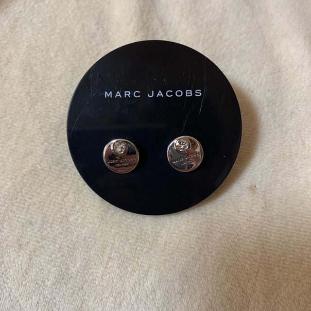 MARC JACOBS(マークジェイコブス)のMARC JACOBS ピアス　マークジェイコブス (おまけ袋付き) レディースのアクセサリー(ピアス)の商品写真