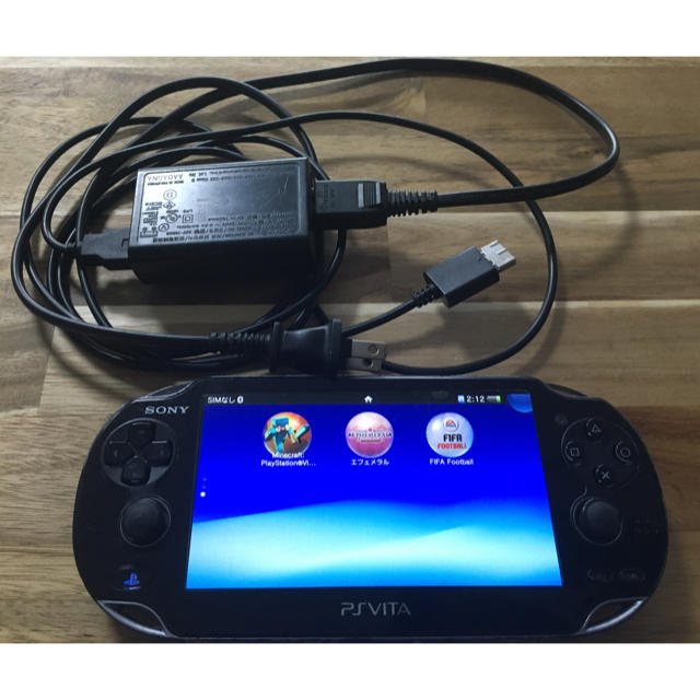 PlayStation Vita(プレイステーションヴィータ)のジャンク品　PS vita 1100 プレイステーションビータ エンタメ/ホビーのゲームソフト/ゲーム機本体(携帯用ゲーム機本体)の商品写真