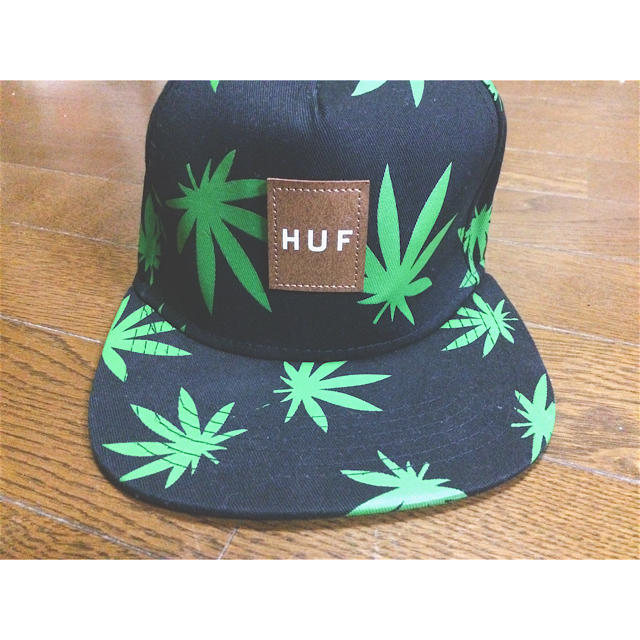 HUF(ハフ)の【HUF】マリファナキャップ メンズの帽子(キャップ)の商品写真