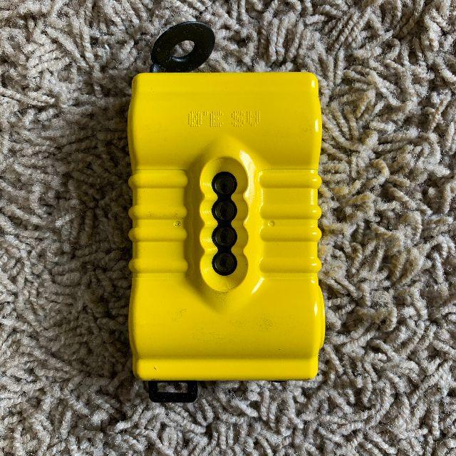 LOMO SUPERSAMPLER yellow（スーパーサンプラー／イエロー） スマホ/家電/カメラのカメラ(フィルムカメラ)の商品写真
