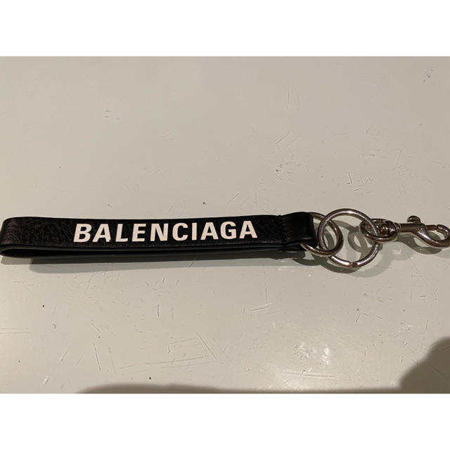 BALENCIAGA キーホルダー 箱あり おすすめ 8820円引き kinetiquettes.com