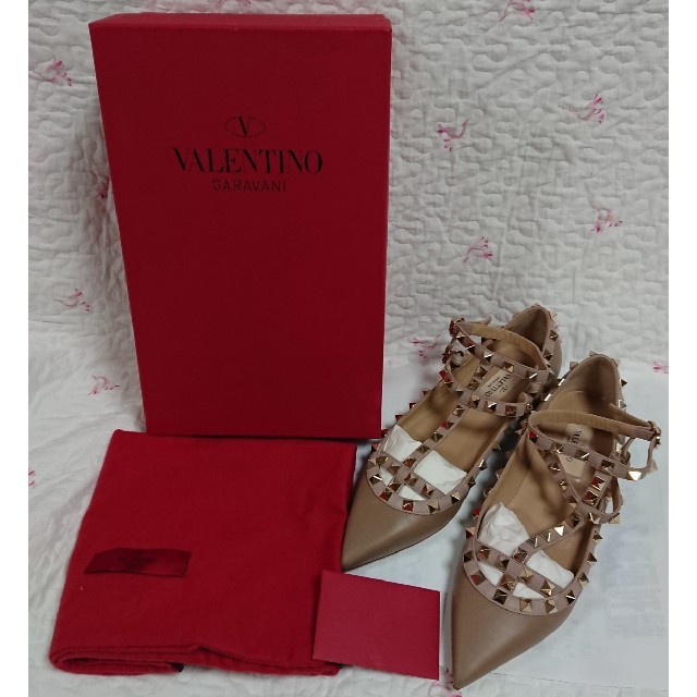 VALENTINO(ヴァレンティノ)のtiff様専用 ヴァレンティノ  ロックスタッズ フラットシューズ レディースの靴/シューズ(バレエシューズ)の商品写真