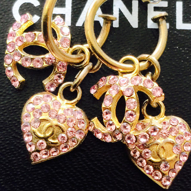 CHANEL(シャネル)のCHANEL ラインストーン ピアス レディースのアクセサリー(ピアス)の商品写真