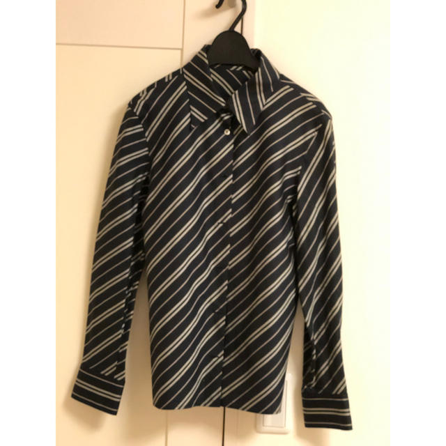 BURBERRY(バーバリー)の【値下げしました】 BURBERRY LONDONのシャツ レディースのトップス(シャツ/ブラウス(長袖/七分))の商品写真