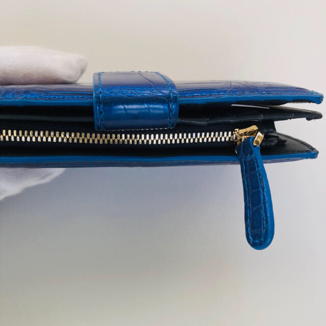 新品  クロコダイル　シャイニング加工　二つ折財布  ブルー 3
