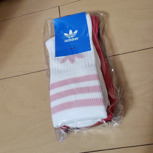 adidas(アディダス)のkmsyrn1229様 専用 30日まで レディースのレッグウェア(ソックス)の商品写真