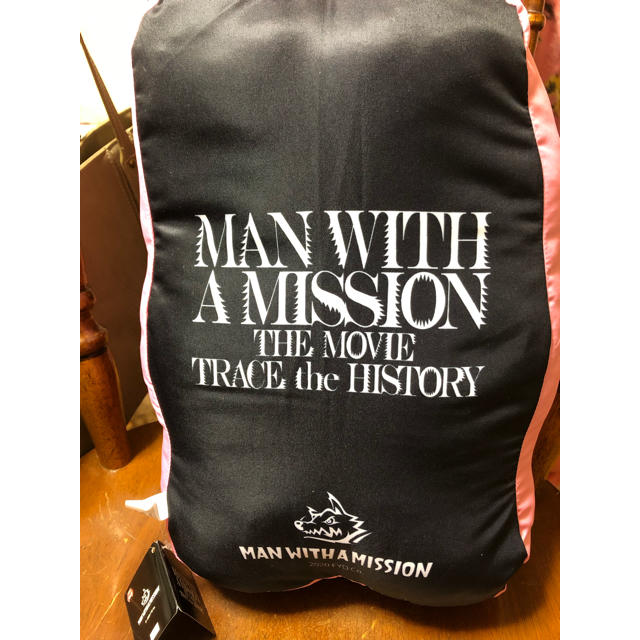 MAN WITH A MISSION(マンウィズアミッション)のマンウィズ ピンククッション エンタメ/ホビーのタレントグッズ(ミュージシャン)の商品写真