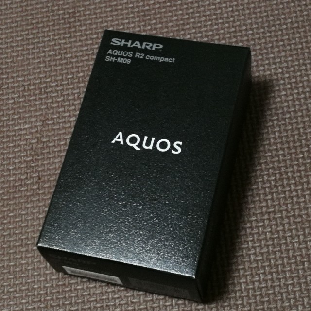 AQUOS(アクオス)の新品 AQUOS R2 compact SH-M09 SIMフリー

 スマホ/家電/カメラのスマートフォン/携帯電話(スマートフォン本体)の商品写真