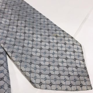 グッチ(Gucci)のGUCCIネクタイGG柄グレー？×ブルーシルバー×ブラック値下げ(ネクタイ)