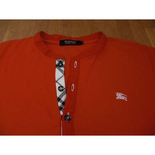 バーバリーブラックレーベル(BURBERRY BLACK LABEL)の中古美品　ブラックレーベル　半袖カットソー　赤　２(Tシャツ/カットソー(半袖/袖なし))