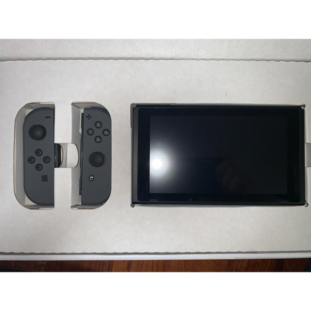 美品・完品】Nintendo Switch JOY-CON グレー 本体 美品・完品】Nintendo Switch JOY-CON グレー 本体