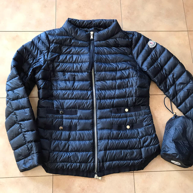 ジャケット/アウターMONCLER モンクレール  ライトダウン　LOCHET