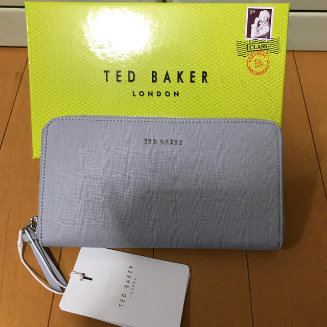 TED BAKER(テッドベイカー)の★新品未使用★   TED   BAKER 長財布 レディースのファッション小物(財布)の商品写真