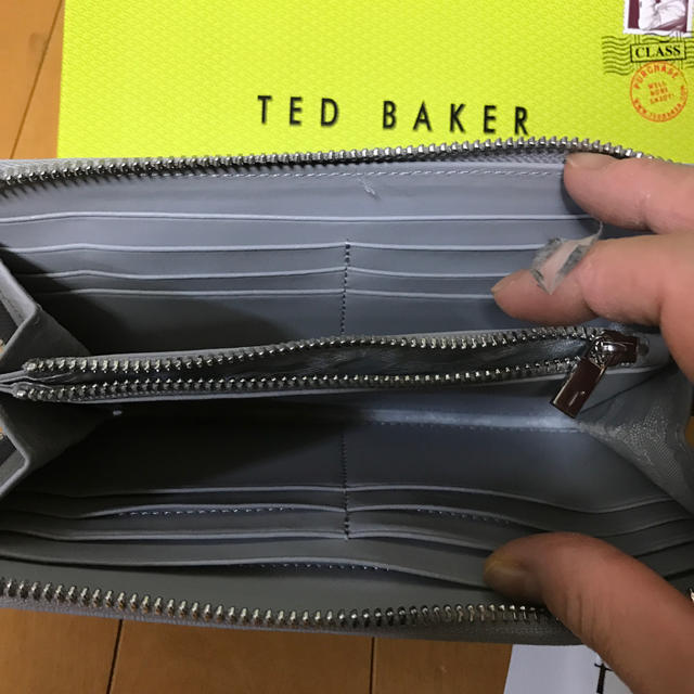 TED BAKER(テッドベイカー)の★新品未使用★   TED   BAKER 長財布 レディースのファッション小物(財布)の商品写真