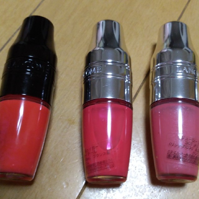 LANCOME(ランコム)の値下げ新品3本セットLancome  話題の落ちないクロス　ランコム　シェイカー コスメ/美容のベースメイク/化粧品(リップグロス)の商品写真