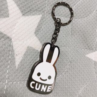 キューン(CUNE)のCUNE キーホルダー(キーホルダー)