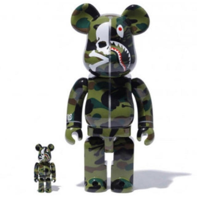 A BATHING APE(アベイシングエイプ)のmastermind VS A BATHING APE BE@RBRICK エンタメ/ホビーのフィギュア(その他)の商品写真