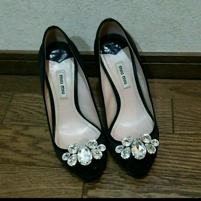 人気特価激安 miumiu - MIUMIU ビジューパンプス サンダル ハイヒール+