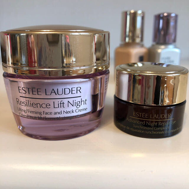 Estee Lauder(エスティローダー)の新品！エスティーローダー4点トライアルセット コスメ/美容のキット/セット(コフレ/メイクアップセット)の商品写真