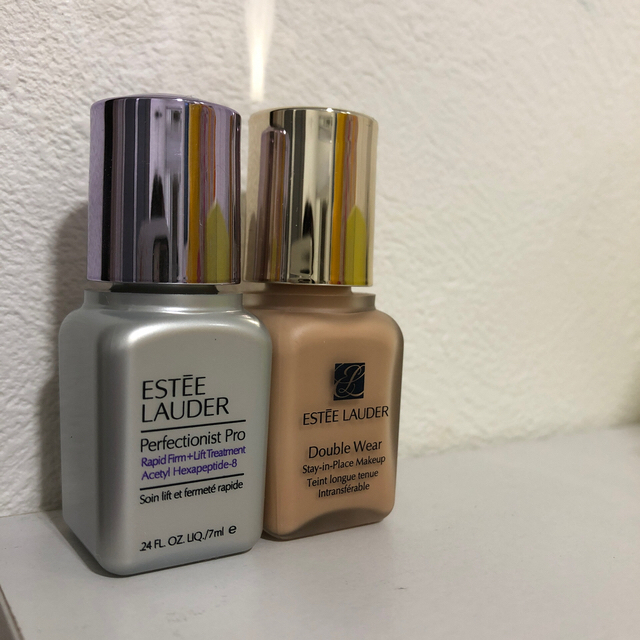 Estee Lauder(エスティローダー)の新品！エスティーローダー4点トライアルセット コスメ/美容のキット/セット(コフレ/メイクアップセット)の商品写真