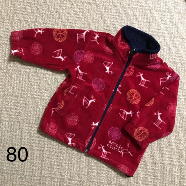 patagonia(パタゴニア)のフリース　赤　80 フィンランド　北欧 キッズ/ベビー/マタニティのベビー服(~85cm)(ジャケット/コート)の商品写真