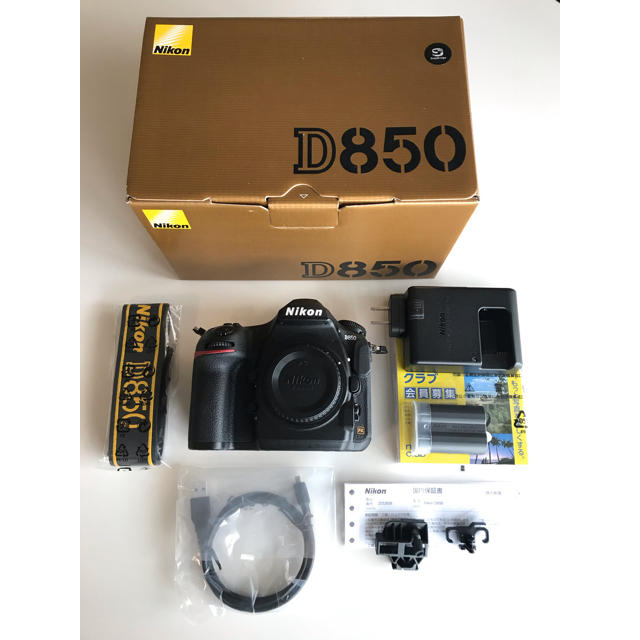 NIKON D850 （2020年10月新品購入、メーカー保証残） - デジタル一眼