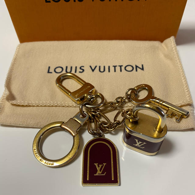 Louis Vuitton Beads necklace (M00313)