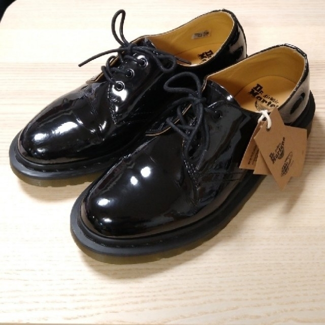 【別注】Dr.Martens×BEAMSパテント3ホール????エナメル【UK4】レディース