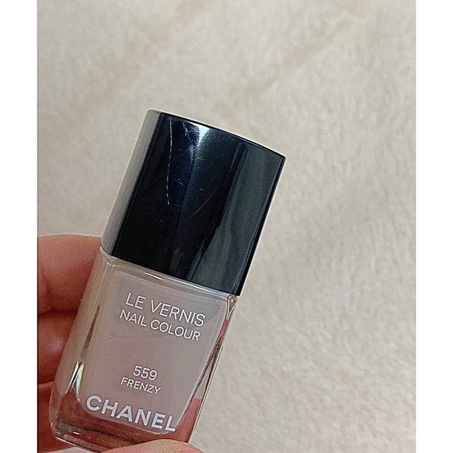 CHANEL(シャネル)の美品 シャネル☆ネイルエナメル ヴェルニロングトゥニュ559フレンジー コスメ/美容のネイル(マニキュア)の商品写真