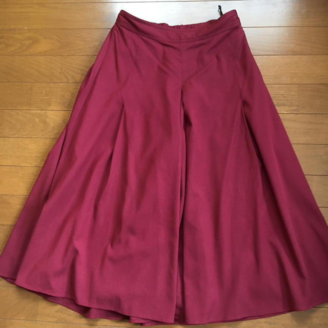 MK MICHEL KLEIN(エムケーミッシェルクラン)のミッシェルクラウンスカーチョ　ワインレッド　38裏地付き レディースのスカート(ひざ丈スカート)の商品写真