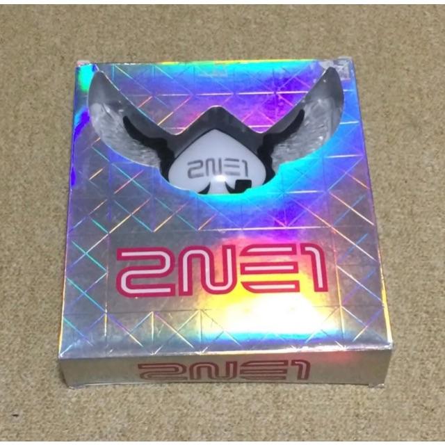 2NE1（トゥエニィワン）公式グッズ スティックライト ペンライト エンタメ/ホビーのエンタメ その他(その他)の商品写真