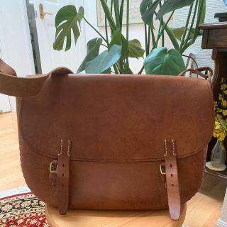 Dove & Olive ショルダーバッグ　L 新品未使用(ショルダーバッグ)