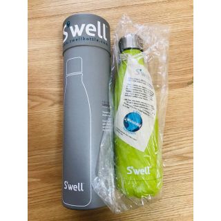 新品未使用 Swellボトル 保温保冷魔法びん式水筒 マットグリーン(水筒)