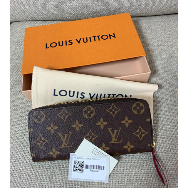 LOUIS VUITTON 財布