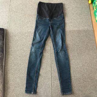 エイチアンドエム(H&M)のH&M   MAMA SUPER SKINNY  マタニティジーンズ(マタニティボトムス)