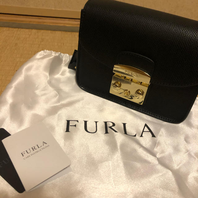 FURLA メトロポリス ブラック