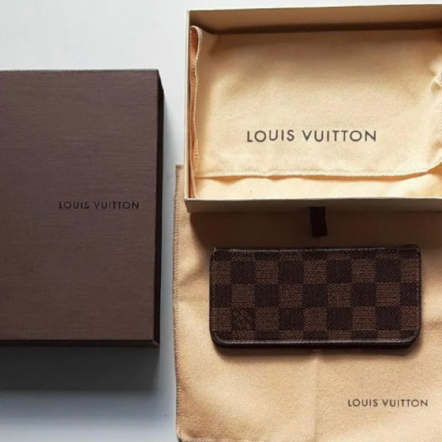 LOUIS VUITTON -  週末限定SALE✨ LOUIS VUITTON iPhoneカバーの通販