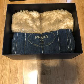 プラダ(PRADA)の【正規品】　プラダ デニム　ファー付き　カナパ 紗栄子さんが持っていたものと同型(ハンドバッグ)