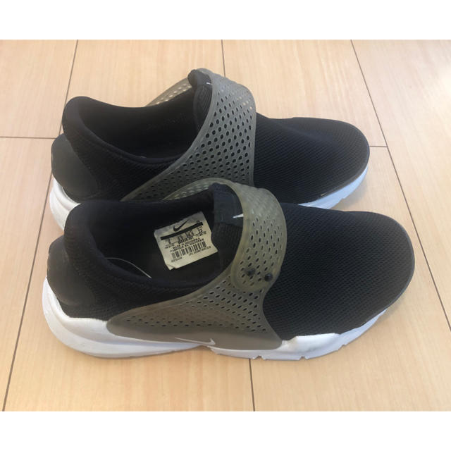 NIKE(ナイキ)のナイキ Nike 23cm ソックダート黒 ブラック レディースの靴/シューズ(スニーカー)の商品写真