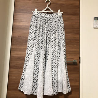 スタディオクリップ(STUDIO CLIP)の花柄スカート(ロングスカート)