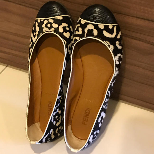 ールご FENDI サンダル 35ハーフの通販 by T's SHOP|フェンディなら