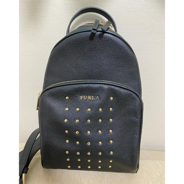 Furla(フルラ)の値下げ！FURLA スタッズ付き ミニリュック  レディースのバッグ(リュック/バックパック)の商品写真