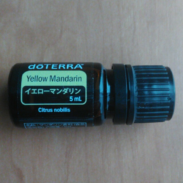 ドテラ イエローマンダリン 精油 doTERRA エッセンシャルオイル コスメ/美容のリラクゼーション(エッセンシャルオイル（精油）)の商品写真