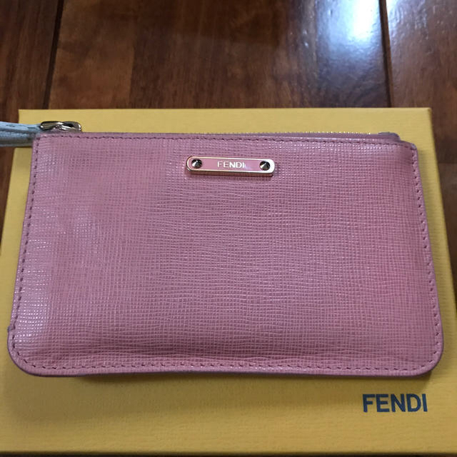 FENDI(フェンディ)のFENDIのキーケース レディースのファッション小物(キーケース)の商品写真