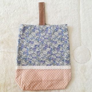 お値下げ🎵　シューズバッグ　花🌼ベージュ(バッグ/レッスンバッグ)