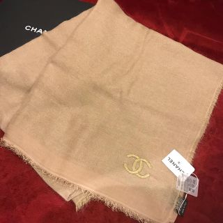 シャネル(CHANEL)のCHANEL シャネル ストール 新品 未使用 ゴールド 箱付き(ストール/パシュミナ)