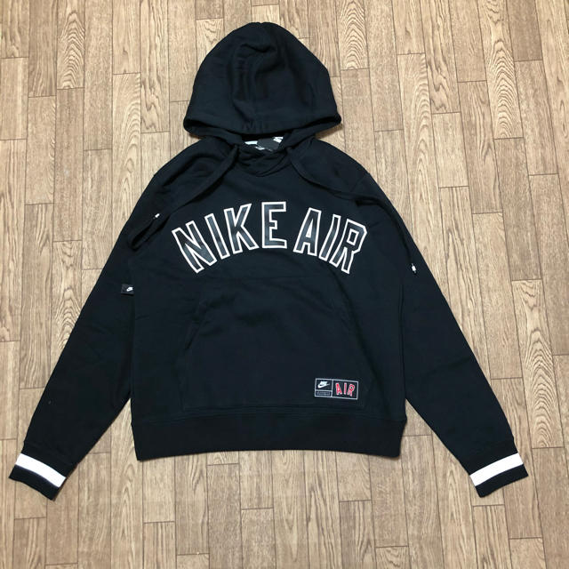 NIKE(ナイキ)の《新品未使用》ナイキ エアー パーカー Sサイズ 定価9900円 レディースのトップス(パーカー)の商品写真