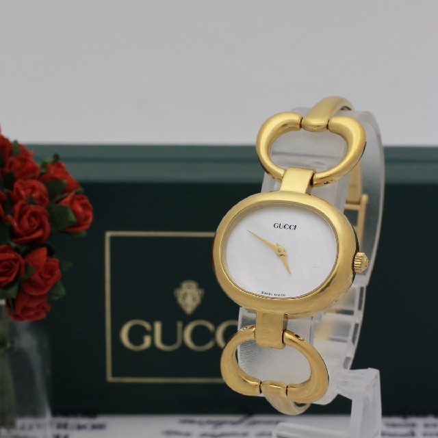 美品 GUCCI グッチ シェル文字盤 レディース腕時計 型番1600 美品 GUCCI グッチ シェル文字盤 レディース腕時計 型番1600